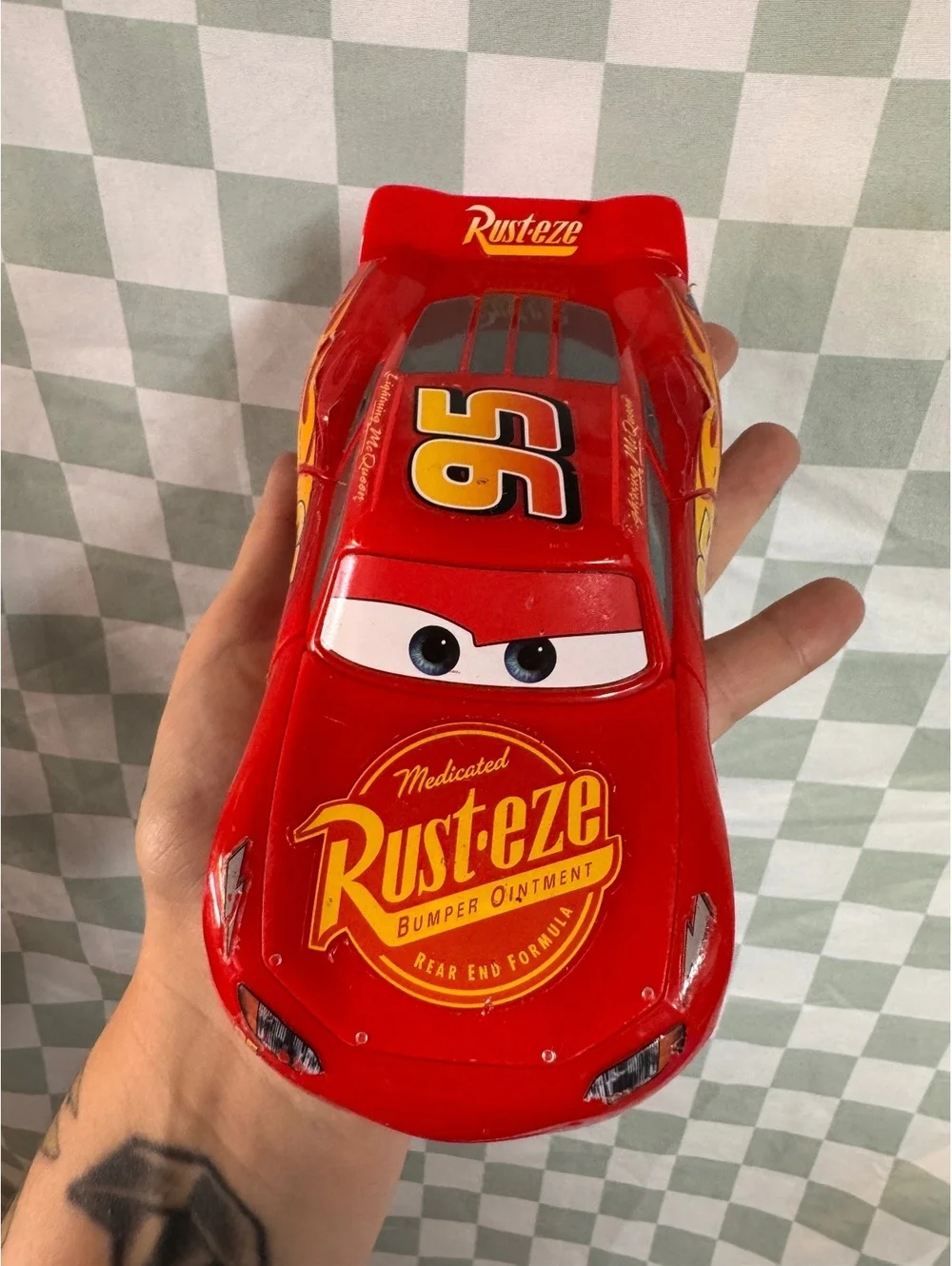 Disney Pixar Cars Lightning McQueen Toy Car